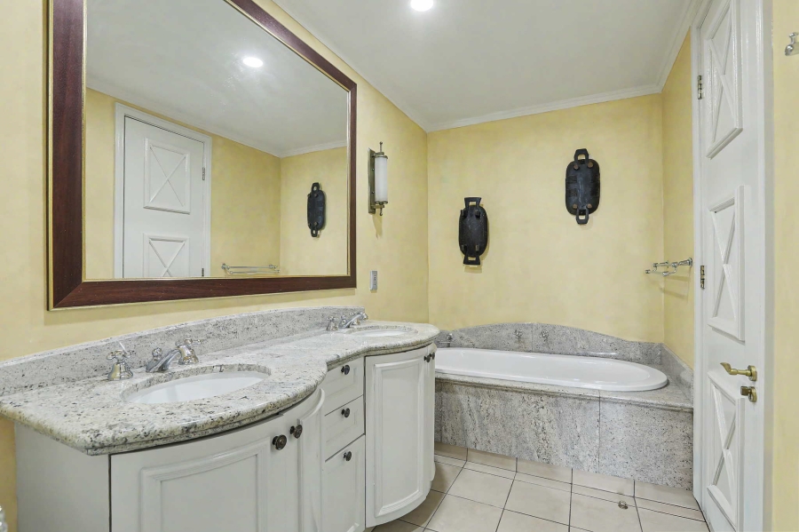 1 Bedroom Property for Sale in Sandown Gauteng