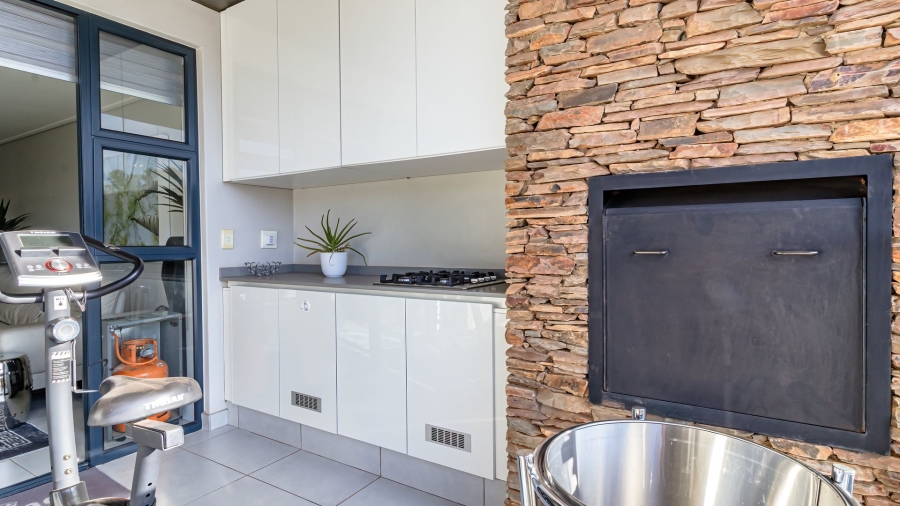 3 Bedroom Property for Sale in Eye of Africa Gauteng