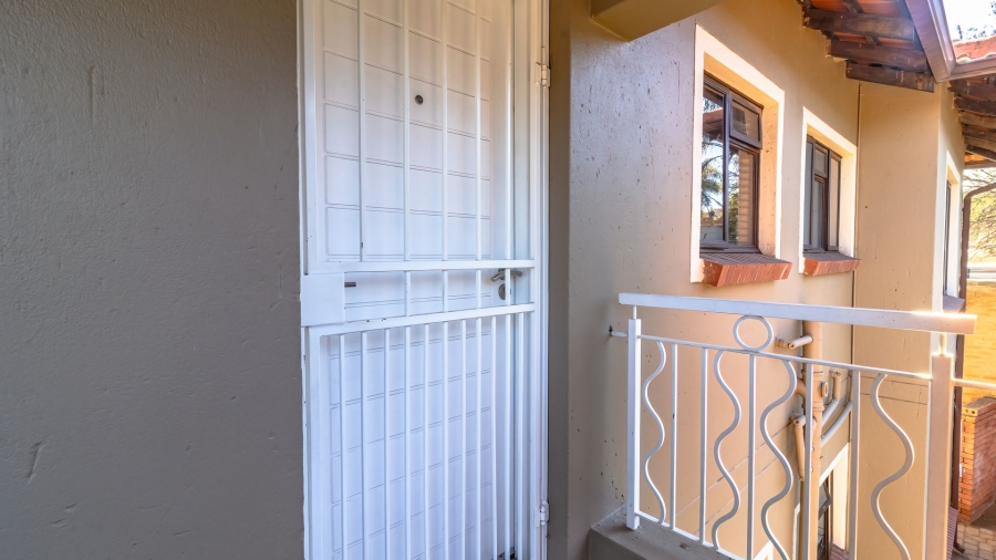 To Let 2 Bedroom Property for Rent in Bassonia Gauteng