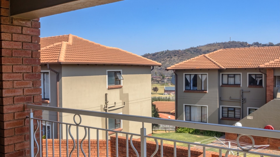 To Let 2 Bedroom Property for Rent in Bassonia Gauteng
