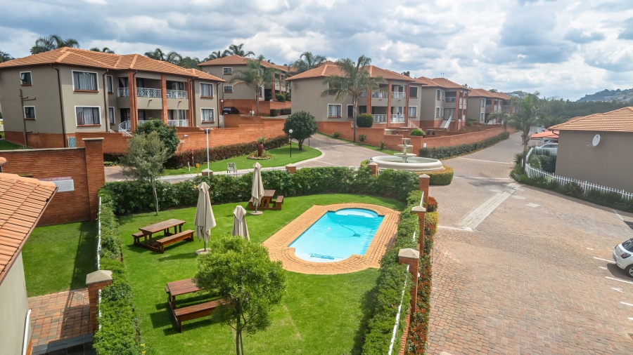 To Let 2 Bedroom Property for Rent in Bassonia Gauteng
