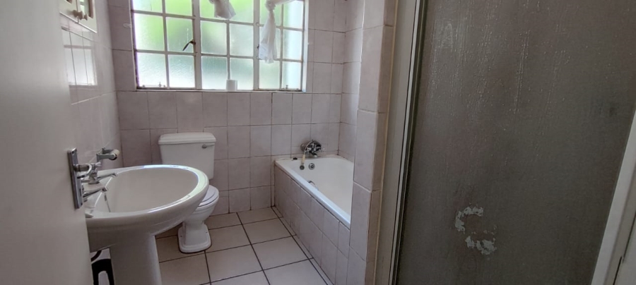 3 Bedroom Property for Sale in Hectorton Gauteng