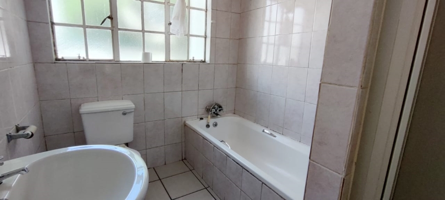 3 Bedroom Property for Sale in Hectorton Gauteng