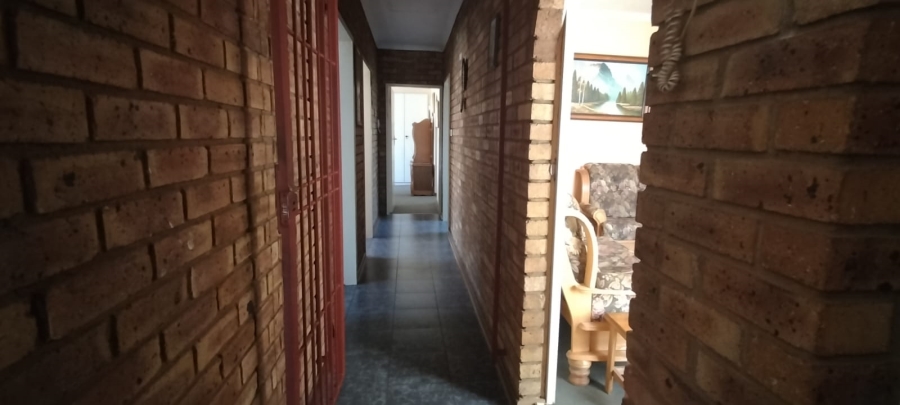 3 Bedroom Property for Sale in Westonaria Gauteng