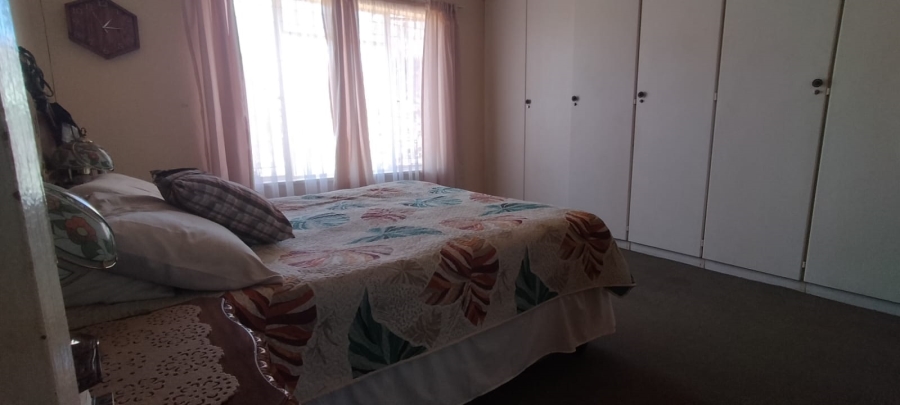 3 Bedroom Property for Sale in Westonaria Gauteng