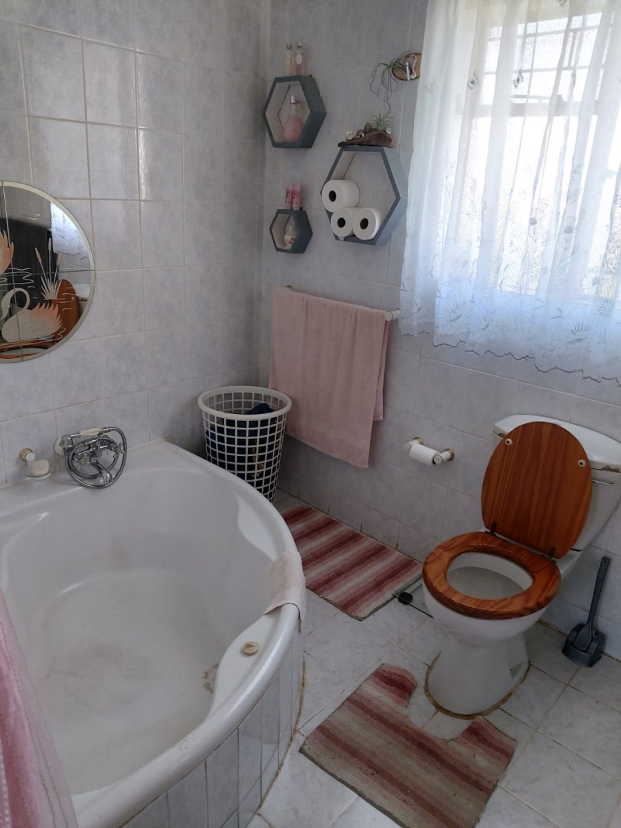 3 Bedroom Property for Sale in Westonaria Gauteng