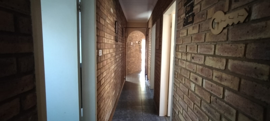 3 Bedroom Property for Sale in Westonaria Gauteng