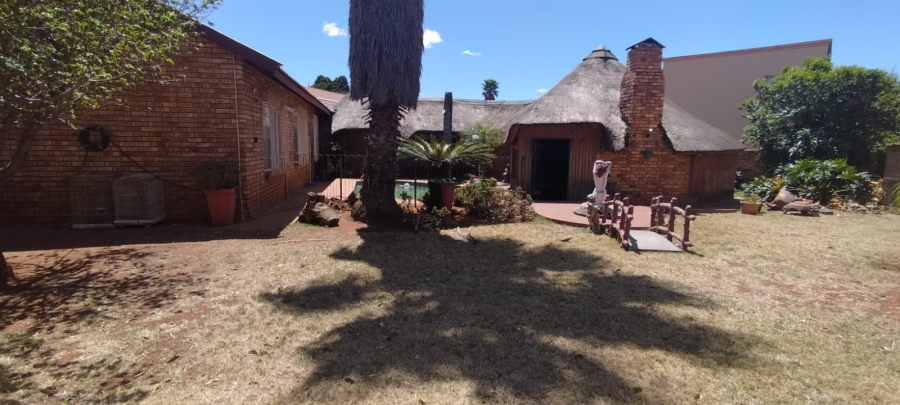 3 Bedroom Property for Sale in Westonaria Gauteng