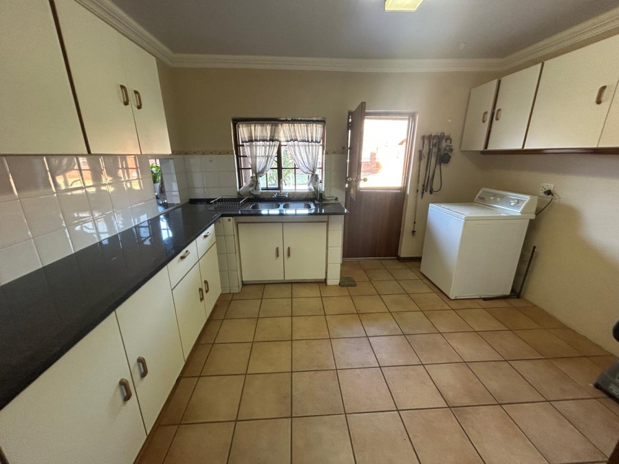 3 Bedroom Property for Sale in Vissershoek AH Gauteng