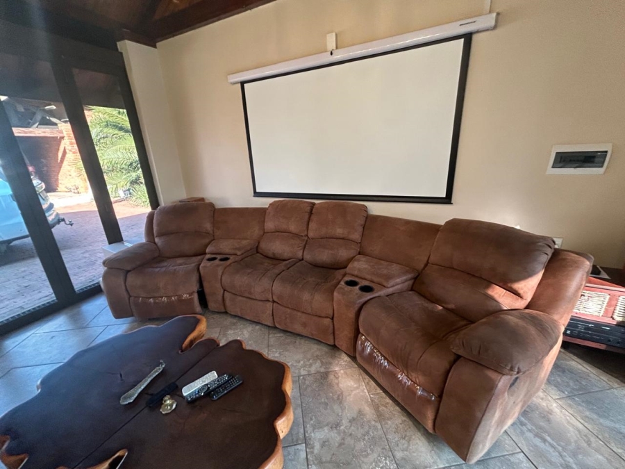 3 Bedroom Property for Sale in Vissershoek AH Gauteng