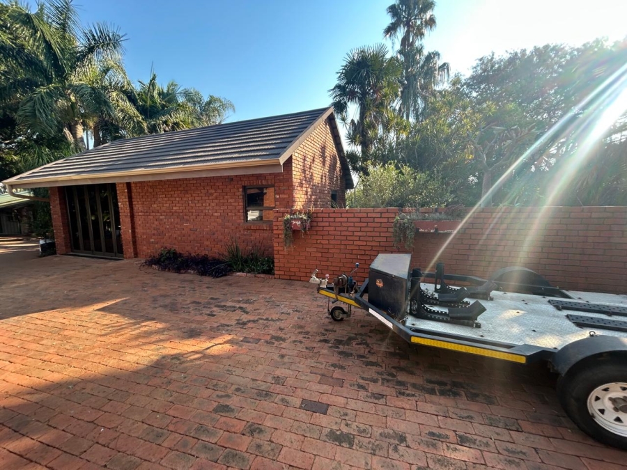 3 Bedroom Property for Sale in Vissershoek AH Gauteng