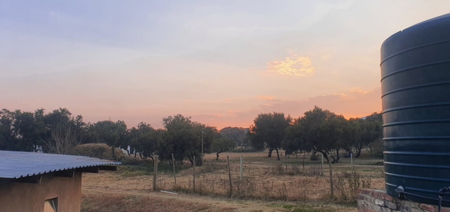10 Bedroom Property for Sale in Kameeldrift West Gauteng