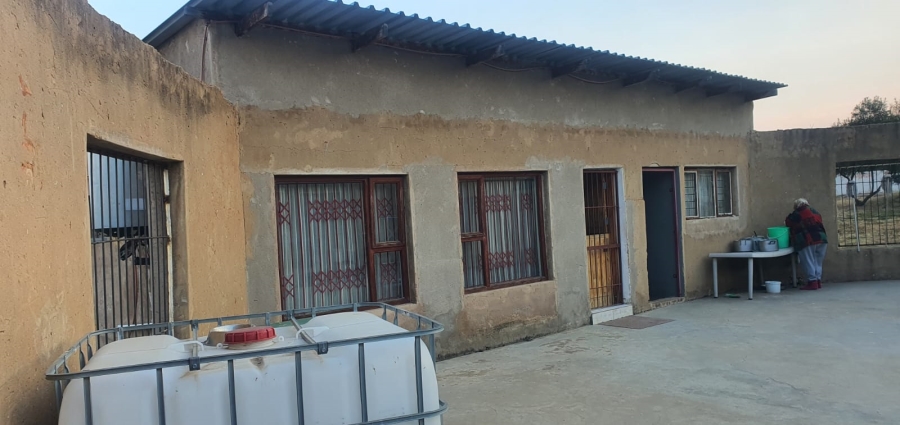 10 Bedroom Property for Sale in Kameeldrift West Gauteng