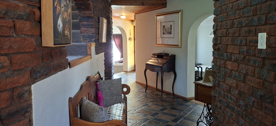 6 Bedroom Property for Sale in Rant En Dal Gauteng