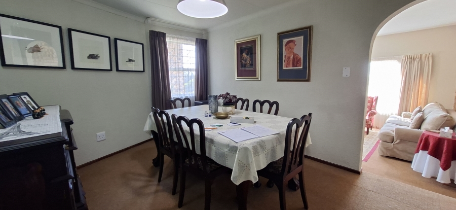 6 Bedroom Property for Sale in Rant En Dal Gauteng