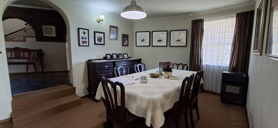6 Bedroom Property for Sale in Rant En Dal Gauteng