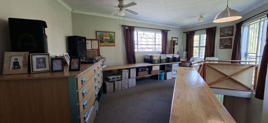 6 Bedroom Property for Sale in Rant En Dal Gauteng