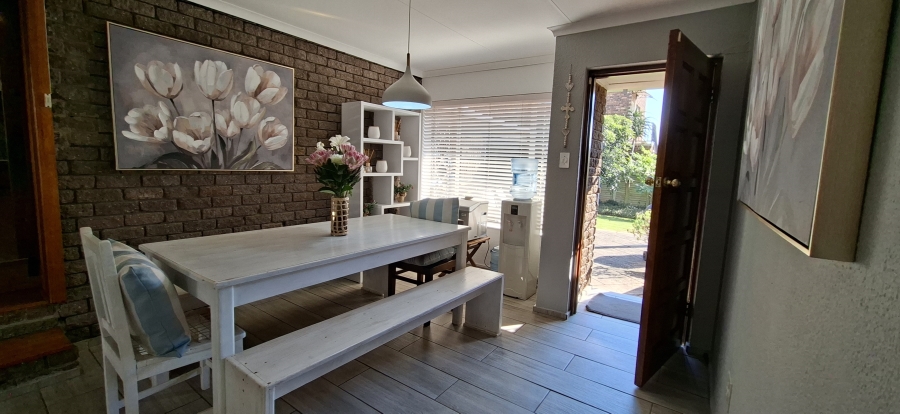 3 Bedroom Property for Sale in Rant En Dal Gauteng