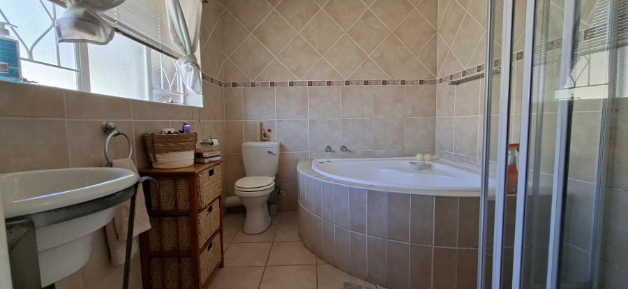 3 Bedroom Property for Sale in Rant En Dal Gauteng
