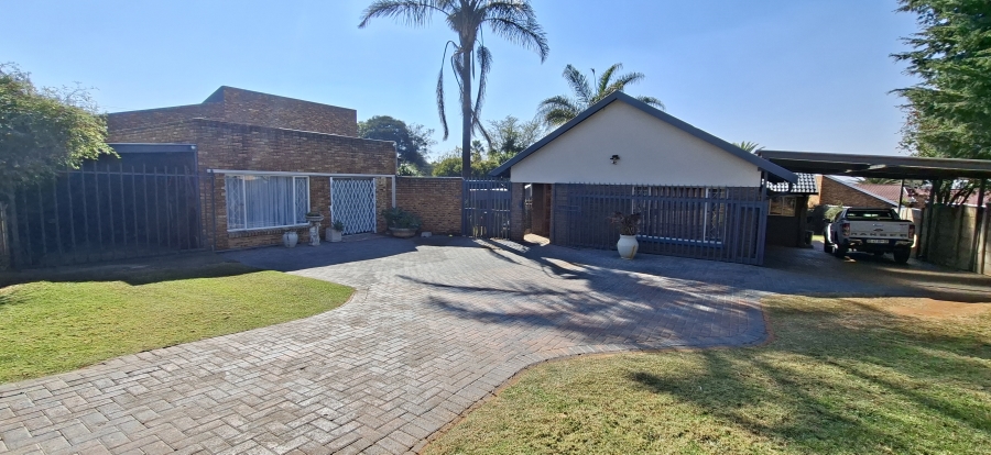 3 Bedroom Property for Sale in Rant En Dal Gauteng