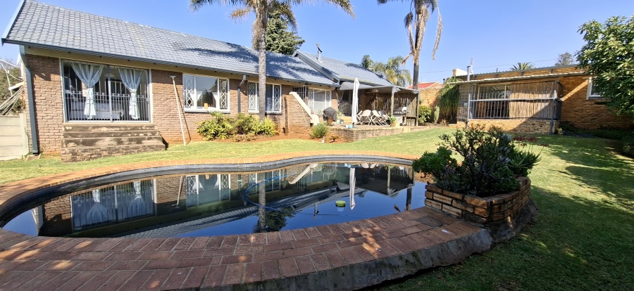3 Bedroom Property for Sale in Rant En Dal Gauteng
