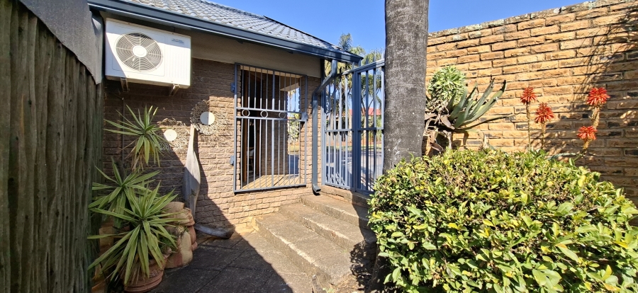 3 Bedroom Property for Sale in Rant En Dal Gauteng