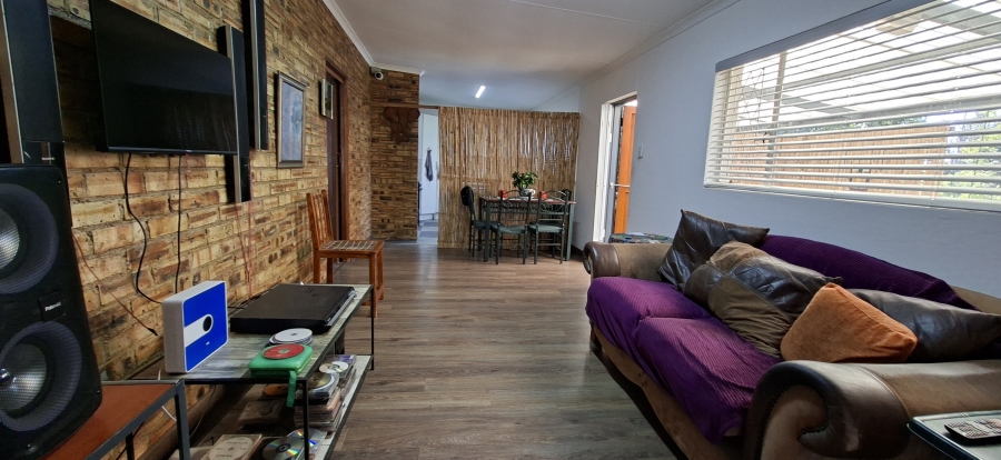3 Bedroom Property for Sale in Rant En Dal Gauteng
