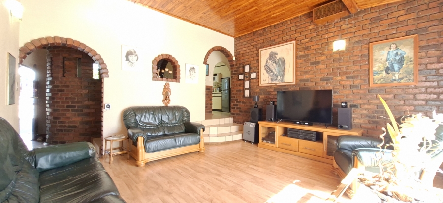 3 Bedroom Property for Sale in Noordheuwel Gauteng