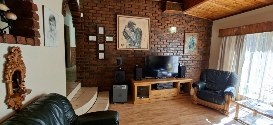 3 Bedroom Property for Sale in Noordheuwel Gauteng