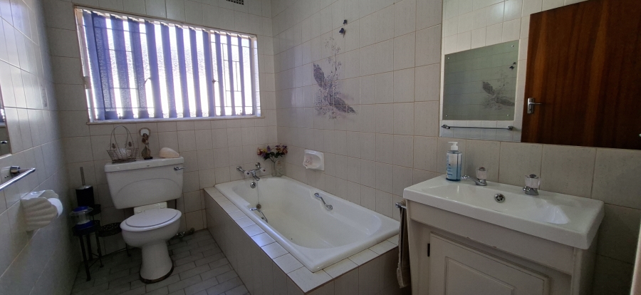 3 Bedroom Property for Sale in Noordheuwel Gauteng