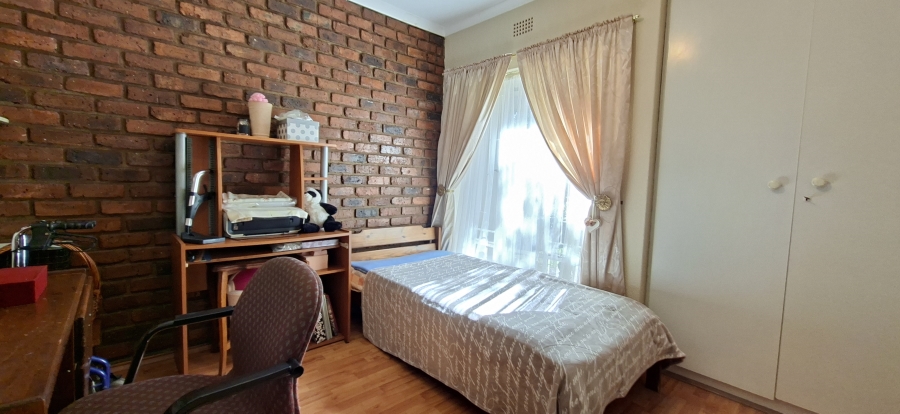 3 Bedroom Property for Sale in Noordheuwel Gauteng