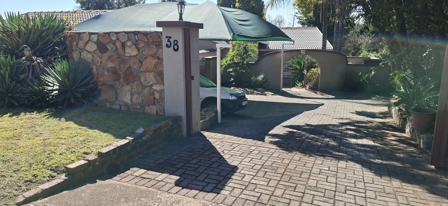 3 Bedroom Property for Sale in Noordheuwel Gauteng