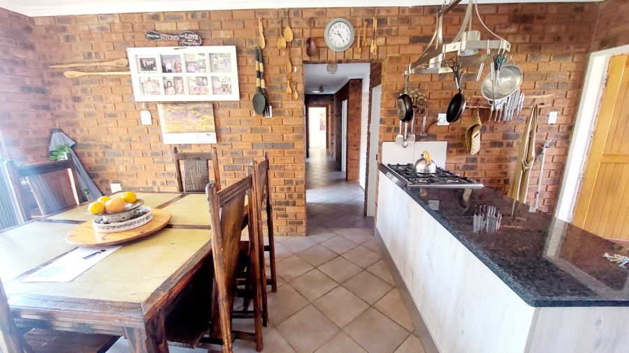 4 Bedroom Property for Sale in Eike Park Gauteng