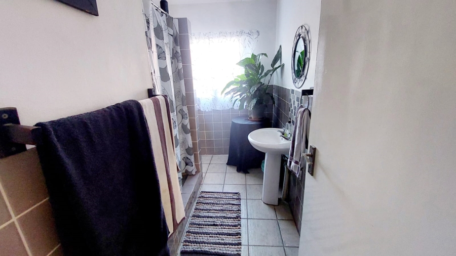 4 Bedroom Property for Sale in Eike Park Gauteng