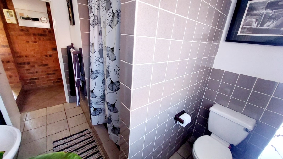 4 Bedroom Property for Sale in Eike Park Gauteng