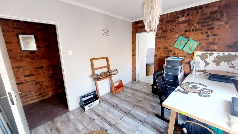 4 Bedroom Property for Sale in Eike Park Gauteng
