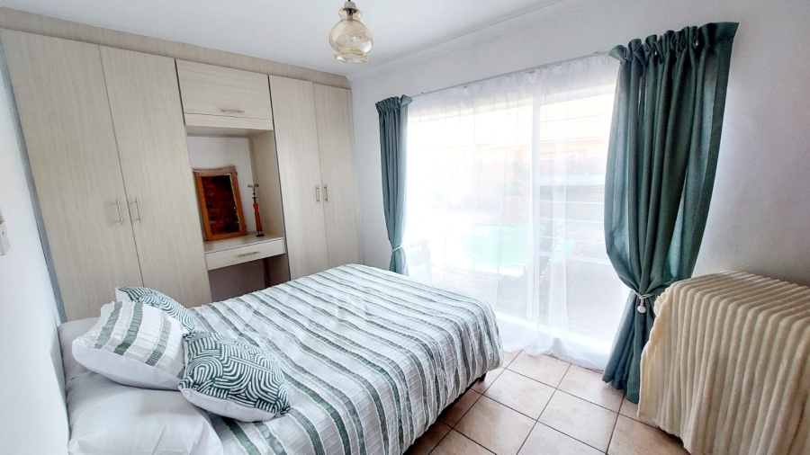 4 Bedroom Property for Sale in Eike Park Gauteng