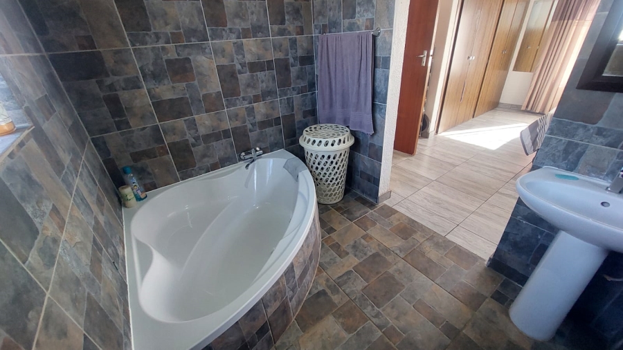 3 Bedroom Property for Sale in Dan Pienaarville Gauteng