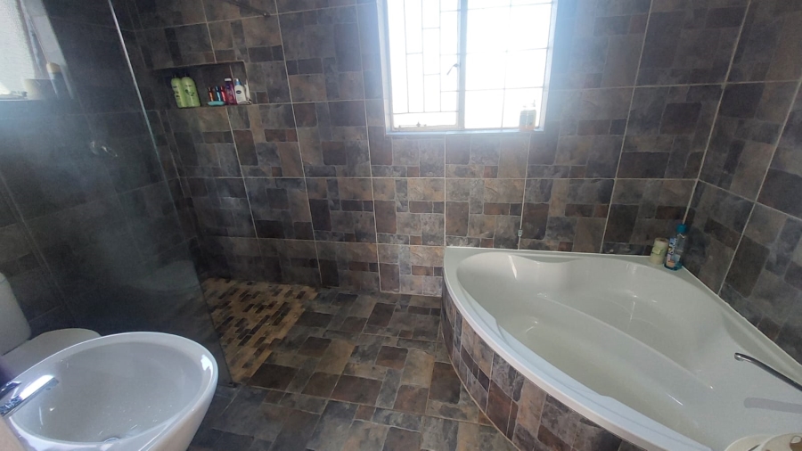 3 Bedroom Property for Sale in Dan Pienaarville Gauteng