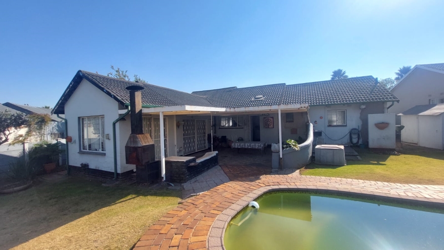 3 Bedroom Property for Sale in Dan Pienaarville Gauteng