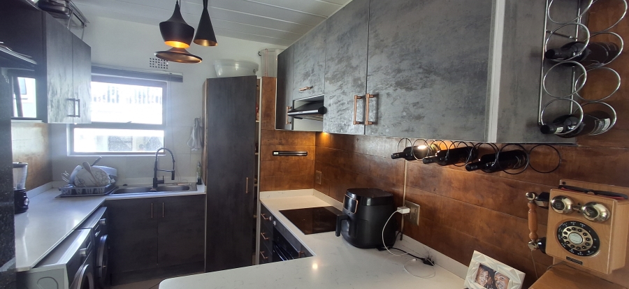 3 Bedroom Property for Sale in Northwold Gauteng