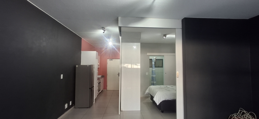1 Bedroom Property for Sale in North Riding Gauteng