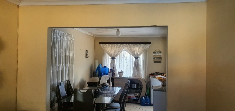3 Bedroom Property for Sale in Kirkney Gauteng