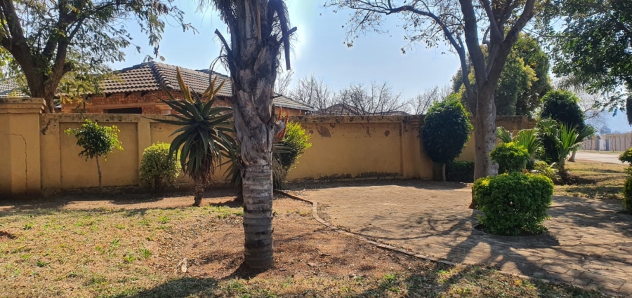 3 Bedroom Property for Sale in Kirkney Gauteng