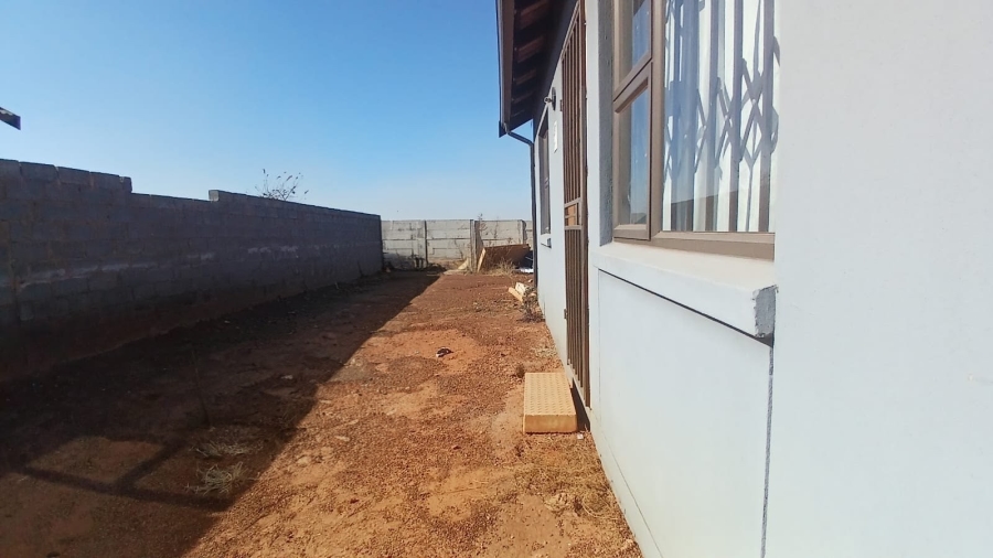 2 Bedroom Property for Sale in Toekomsrus Gauteng