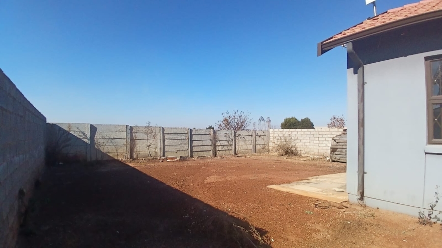 2 Bedroom Property for Sale in Toekomsrus Gauteng