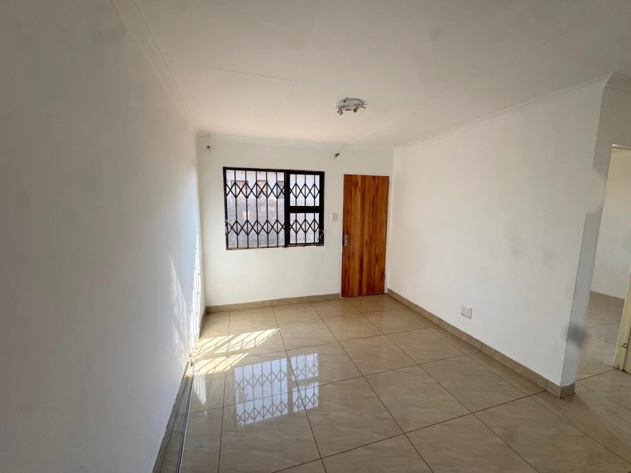 2 Bedroom Property for Sale in Toekomsrus Gauteng
