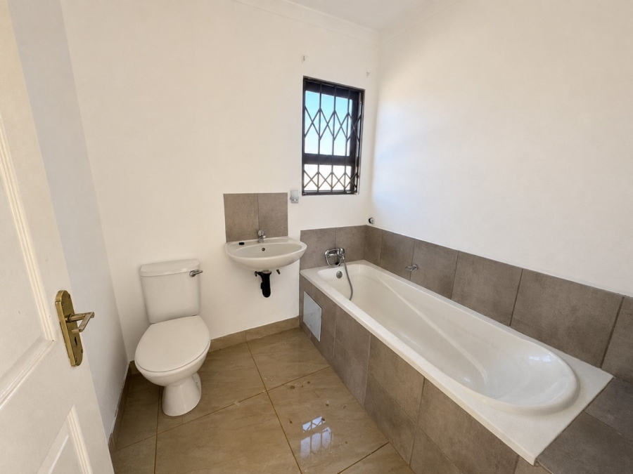 2 Bedroom Property for Sale in Toekomsrus Gauteng