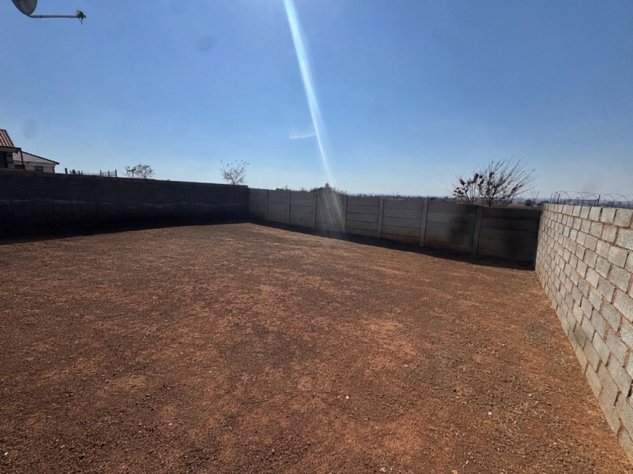 2 Bedroom Property for Sale in Toekomsrus Gauteng