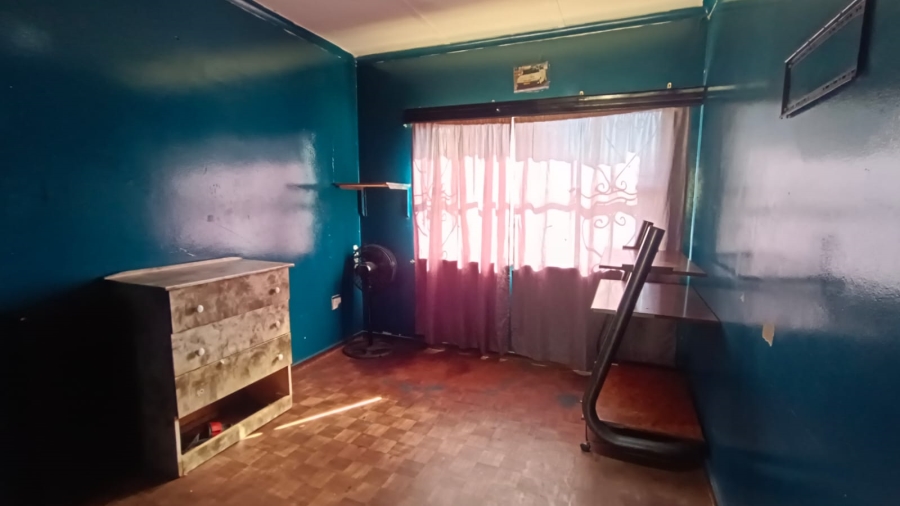 3 Bedroom Property for Sale in Finsbury Gauteng
